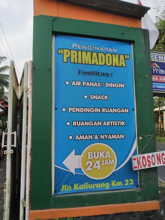 Primadona Homestay Sleman  Esterno foto